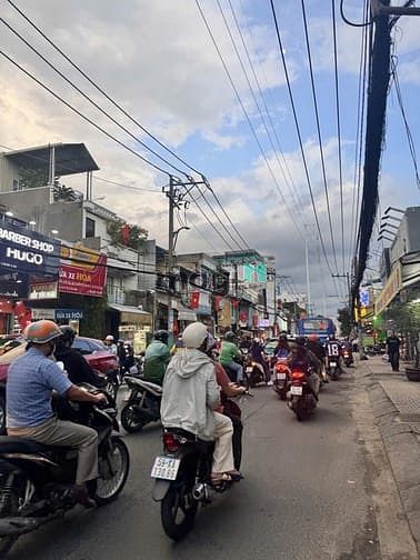 Hình ảnh MT Âu Cơ - Gần ngã tư Lạc Long Quân - lê Đại Hành - 90m2 - Tân bình