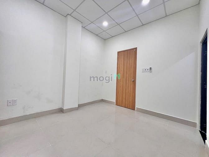 Hình ảnh Phòng Mới Xây Thoáng, An Ninh Ngay Bùi Đình Túy