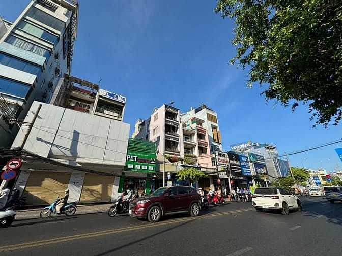 Hình ảnh Cho thuê Góc 2MT Cách Mạng Tháng Tám Q3 – phù hợp thời trang, mỹ phẩm