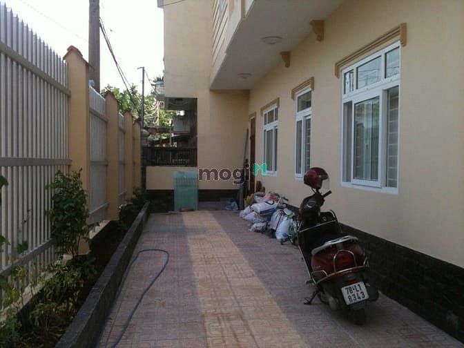 Hình ảnh Bán Nhà 1 Trệt 2 Lầu Góc 2 MT Đường 185 Phước Long B