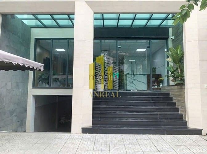 Hình ảnh Cho Thuê Tòa Văn Phòng 5 Lầu Giá 160 Triệu - Thang Máy Đường Trần Não