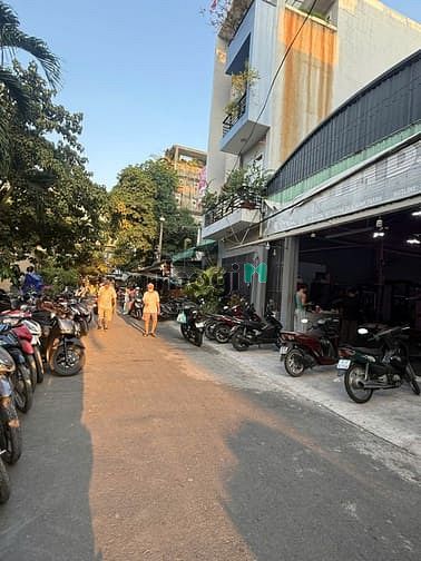 Hình ảnh 30 tỷ! Bán MT nội bộ Khu D, P.25, Quận Bình Thạnh - 8.5x16m CN: 136m2