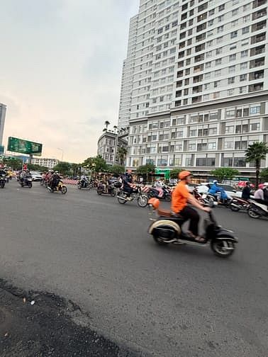 Hình ảnh Cho thuê Đất trống 3MT Quận 7 - đa dạng DT – Sẵn GPXD, vào làm ngay