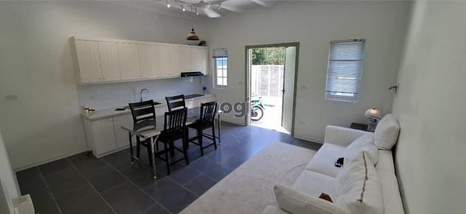 Hình ảnh Nhà dạng thiết kế villa mới 100%