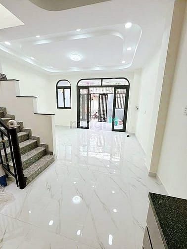 Hình ảnh Bán nhà Hoàng Diệu Quận 4, 51m2, 1 trệt 1 lầu, 3PN, giá 2 tỷ 960