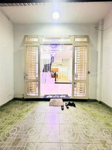 Hình ảnh Bán nhà Hoàng Diệu Quận 4, 51m2, 1 trệt 1 lầu, 3PN, giá 2 tỷ 960