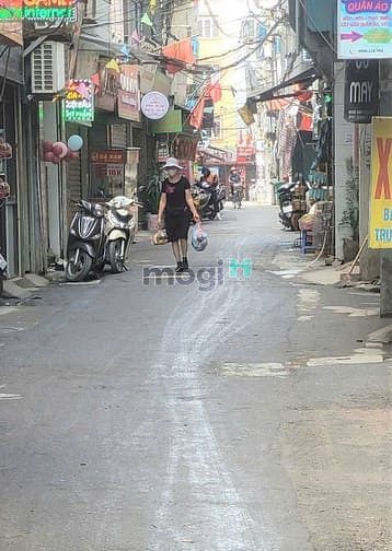 Hình ảnh Giảm sâu nhà Văn Cao, Ba Đình 30m, 5 tầng, 1 nhà ra phố, nhỉnh 6ty.