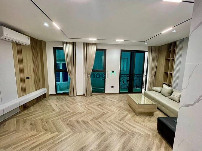 Hình ảnh Giảm sâu nhà Văn Cao, Ba Đình 30m, 5 tầng, 1 nhà ra phố, nhỉnh 6ty.