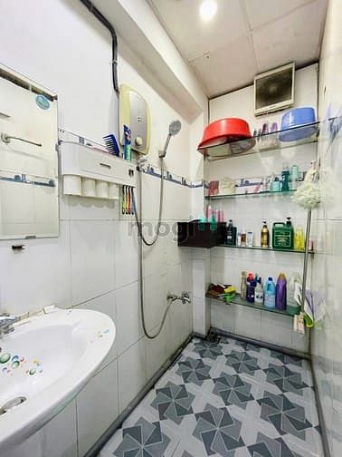Hình ảnh VỊ TRÍ ĐẮC ĐỊA CC Trần Văn Kiểu,Q10-dt:60m2-2pn 1wc-giá:1tỷ750-shr