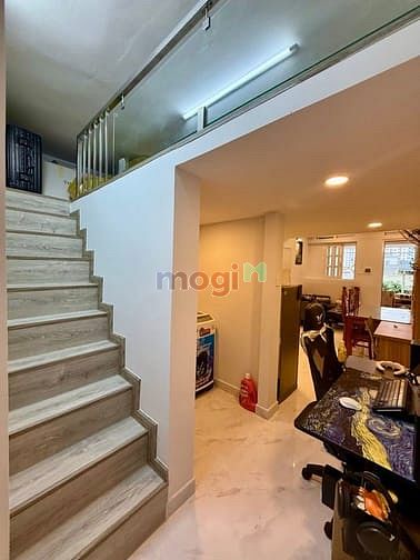 Hình ảnh Bán gấp nhà cư xá điện lực thủ đức, 70m² có gác, ô tô đậu cửa 2.65 tỷ