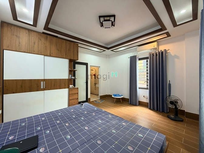 Hình ảnh Bán Nhà Thạch Bàn - Cổ Linh, Lô Góc 30m x 5 Tầng - Ngõ Thông 2 Đầu Oto