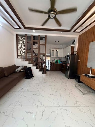 Hình ảnh Bán Nhà Thạch Bàn - Cổ Linh, Lô Góc 30m x 5 Tầng - Ngõ Thông 2 Đầu Oto