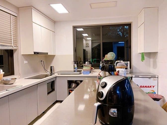 Hình ảnh siêu biệt thự 230m vỉa hè ô tô tránh