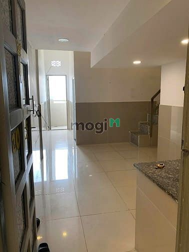 Hình ảnh Cần pass phòng gấp trong tháng