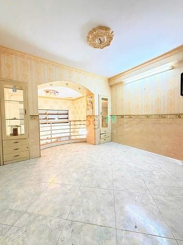 Hình ảnh HXH 8M Xe hơi ngủ nhà Hẻm Lê Văn Sỹ Q3 hoàn công 50m2 5 tầng SHR