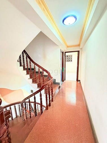 Hình ảnh HXH 8M Xe hơi ngủ nhà Hẻm Lê Văn Sỹ Q3 hoàn công 50m2 5 tầng SHR