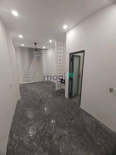 Hình ảnh Bán nhà phố BẾN VÂN ĐỒN Quận 4 – HẺM 1 SẸC – GIÁ TỐT 1TỶ465