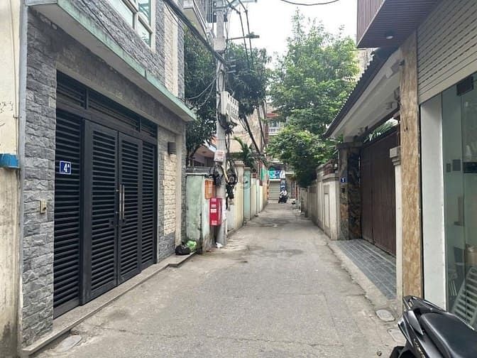 Hình ảnh Bồ Đề – Long Biên – Ô TÔ - 185 m2 Đất – mặt tiền 10 M – Giá 29.2 Tỷ.