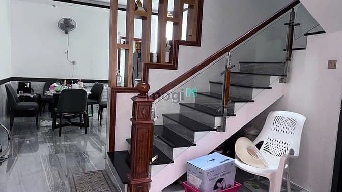 Hình ảnh Nhà tốt : Lãnh Binh Thăng P8 Q11 Giá: 1,460 Tỷ 1T1L Sổ Hồng Riêng