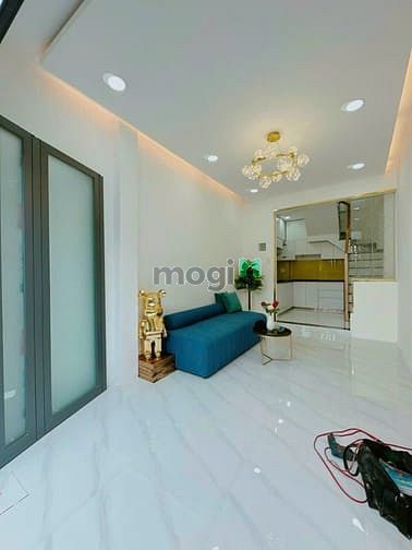 Hình ảnh Cần bán gấp nhà Dân Trí Q. Tân Bình 21m2 vuông vức đẹp 2PN 2WC