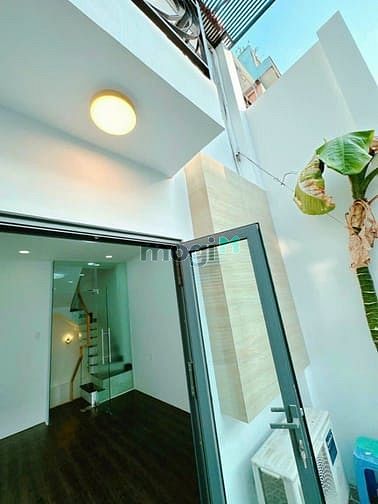 Hình ảnh Cần bán gấp nhà Dân Trí Q. Tân Bình 21m2 vuông vức đẹp 2PN 2WC