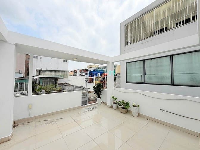 Hình ảnh Bán gấp nhà đường Lê Văn Sỹ, quận 3, 4 tầng, giá 2 tỷ 180 triệu. Diện