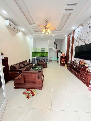 Hình ảnh Bán gấp nhà đường Lê Văn Sỹ, quận 3, 4 tầng, giá 2 tỷ 180 triệu. Diện