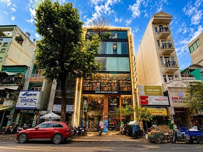 Hình ảnh Bán nhà 5 lầu MT Võ Văn Tần Q3 – Có thang máy, có HĐ thuê giá cao