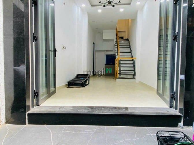 Hình ảnh Nhà hẻm xe hơi Huỳnh Mẫn Đạt Q.5 3,2m x 9m 2PN 2WC