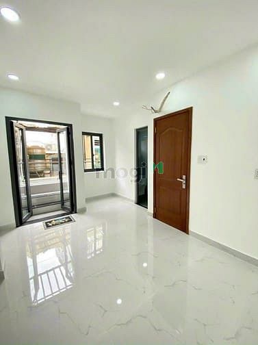 Hình ảnh Bán gấp nhà hẻm xe hơi Hoà Bình 4,5m x 8m Nở hậu 2PN 3WC có Sổ hồng