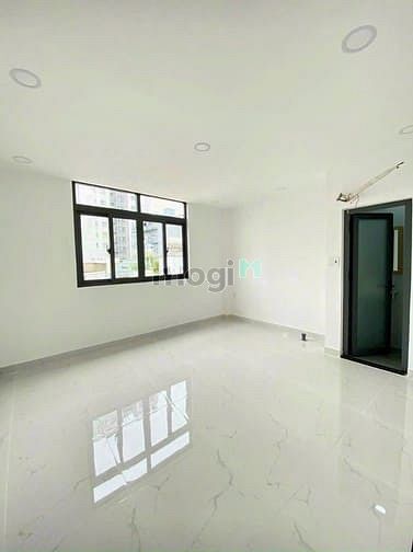 Hình ảnh Bán gấp nhà hẻm xe hơi Hoà Bình 4,5m x 8m Nở hậu 2PN 3WC có Sổ hồng