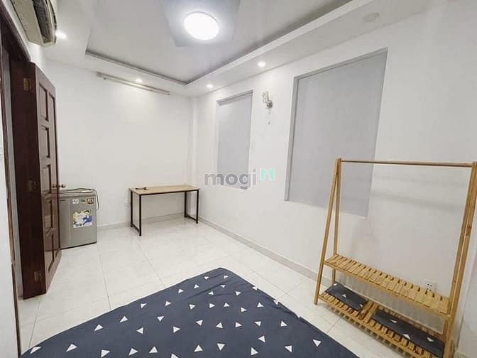 Hình ảnh Phòng 20m2 full nội thất liền kề phố ẩm thực Phan Xích Long- Phú Nhuận