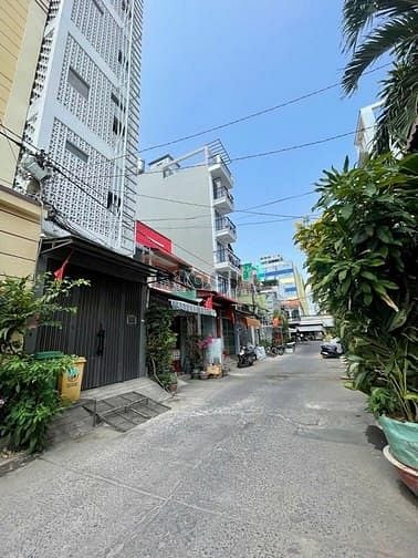 Hình ảnh CHDV 5 tầng Bùi Văn Ba quận 7. 6,2*20, 20 phòng khép kín. Hơn 17 tỷ.