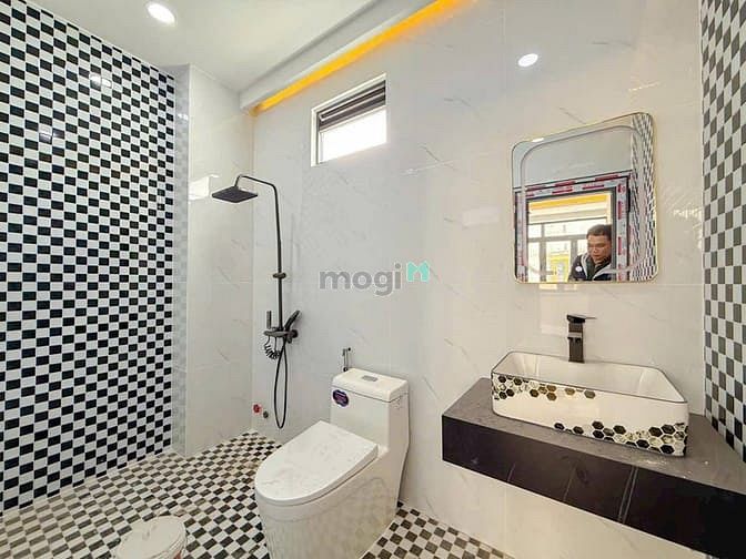 Hình ảnh Nhà Mới 4 Tầng Huỳnh Tấn Phát Q7-DT:45m2-3pn 3wc-Chỉ: 1 tỷ 490- shr