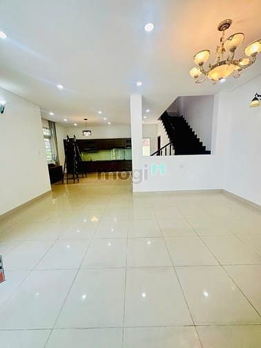 Hình ảnh Nhà Góc Sân Vườn Mega Ruby Khang Điền - Liên Phường Q9 - NT Cơ Bản 4PN