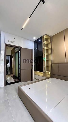 Hình ảnh TRUNG TÂM QUẬN 11,Lạc Long Quân-Gồm: 4PN, 4WC Diện tích:42m² CHỈ 2.8tỷ