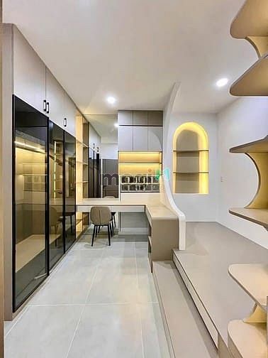 Hình ảnh TRUNG TÂM QUẬN 11,Lạc Long Quân-Gồm: 4PN, 4WC Diện tích:42m² CHỈ 2.8tỷ