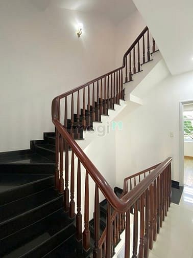 Hình ảnh Cho thuê nhà 1 trệt 2 lầu 1 sân thượng Đường 67-CL (Gần Cảng Cát Lái)