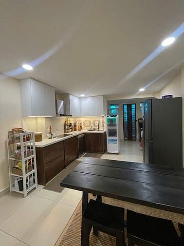 Hình ảnh Bán nhà hẻm xe hơi quận 7 chỉ 6 tỷ 6
