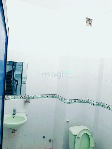 Hình ảnh Cho Thuê Phòng Q10.TẦNG TRỆT tolet riêng.hoặc cửa sổ ban công 3triệu