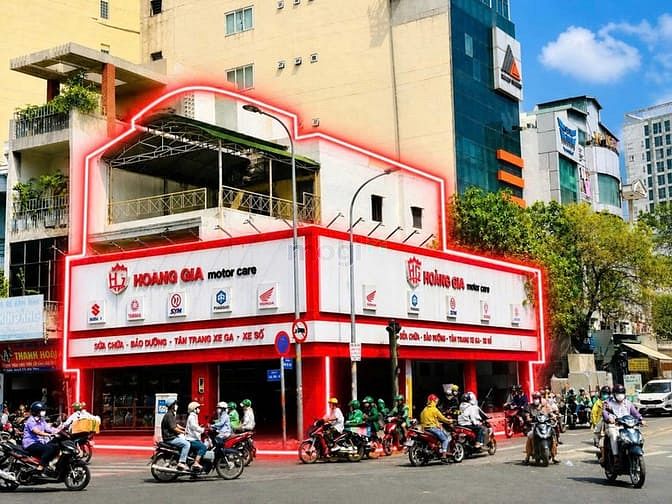 Hình ảnh Cho thuê GÓC 2MT 40-42 Phan Đăng Lưu - Nguyễn Văn Đậu - Ngang 11m