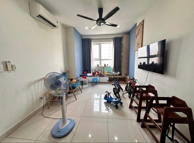 Hình ảnh 77m2, Căn góc, 2PN, 2WC, C/c Hoa Sen, Lạc Long Quân giá 10tr5/th.