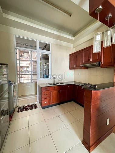 Hình ảnh Bán Căn Hộ Cao Cấp Thuận Việt Quận 11 - 2PN Rộng 77m² - Sổ Hồng Riêng