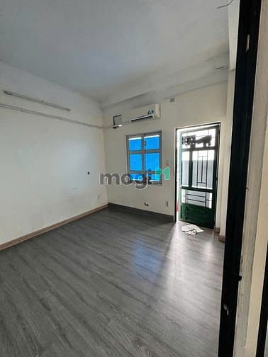 Hình ảnh Chung cư Nơ Trang Long, BT: 60m2, 1p ngủ, có nội thất, 8tr