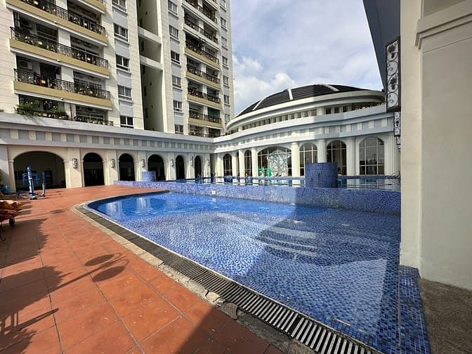 Hình ảnh Bán Căn Hộ The Flemington - 97m², 2PN - View Phú Thọ - Có Suất Ô Tô