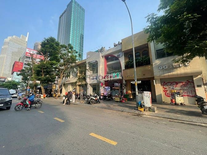 Hình ảnh Cho thuê nhà Huỳnh Thúc Kháng - ngay Nguyễn Huệ - Hồ Tùng Mậu - 3 tầng