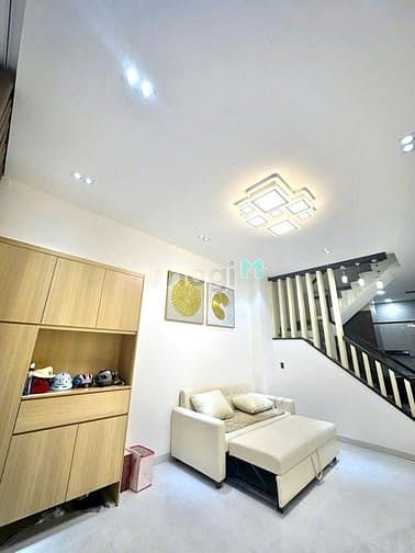 Hình ảnh Nhà 3 Lầu 5PN Full Nội Thất, Đường Lê Văn Quới, Bình Tân
