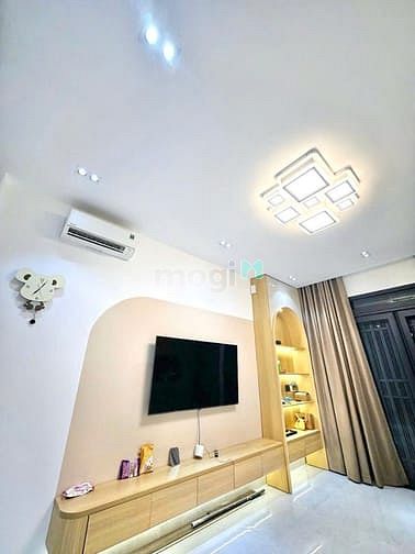 Hình ảnh Nhà 3 Lầu 5PN Full Nội Thất, Đường Lê Văn Quới, Bình Tân