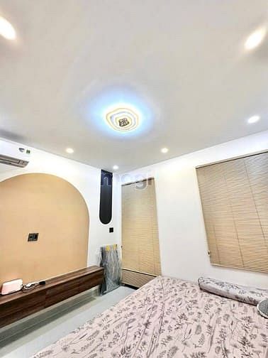 Hình ảnh Nhà 3 Lầu 5PN Full Nội Thất, Đường Lê Văn Quới, Bình Tân