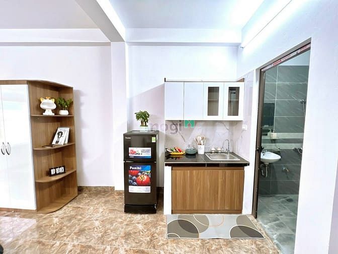 Hình ảnh Cho thuê CCMN Full đồ, khép kín ngay 99/43 Trung Kính, cạnh sân bóng